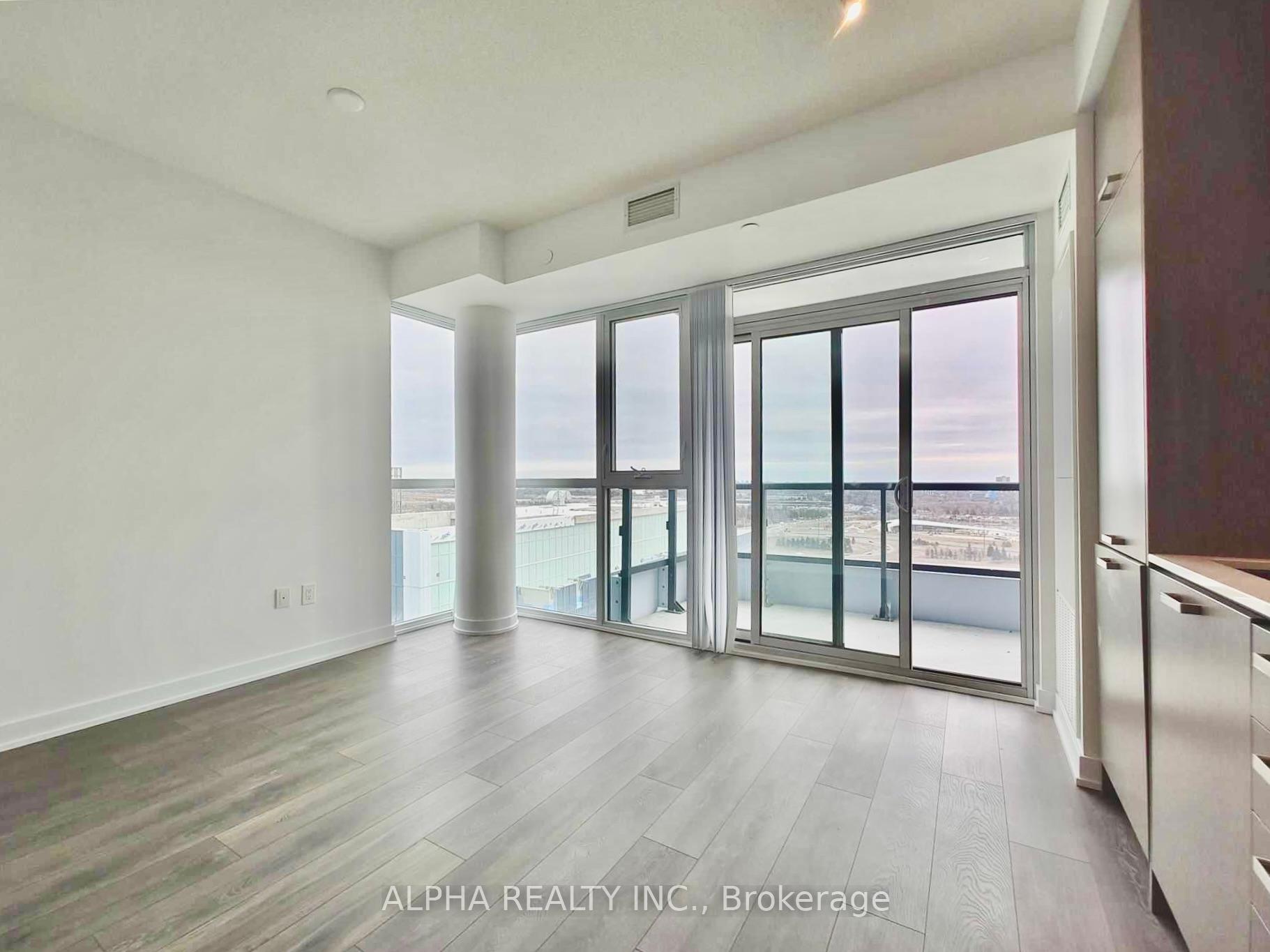 1 Bedroom Condo at 38 Honeycrisp,  Vaughan For sale