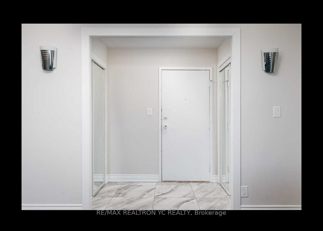2 Bedrooms Condo at 100 Wingarden,  Toronto For sale