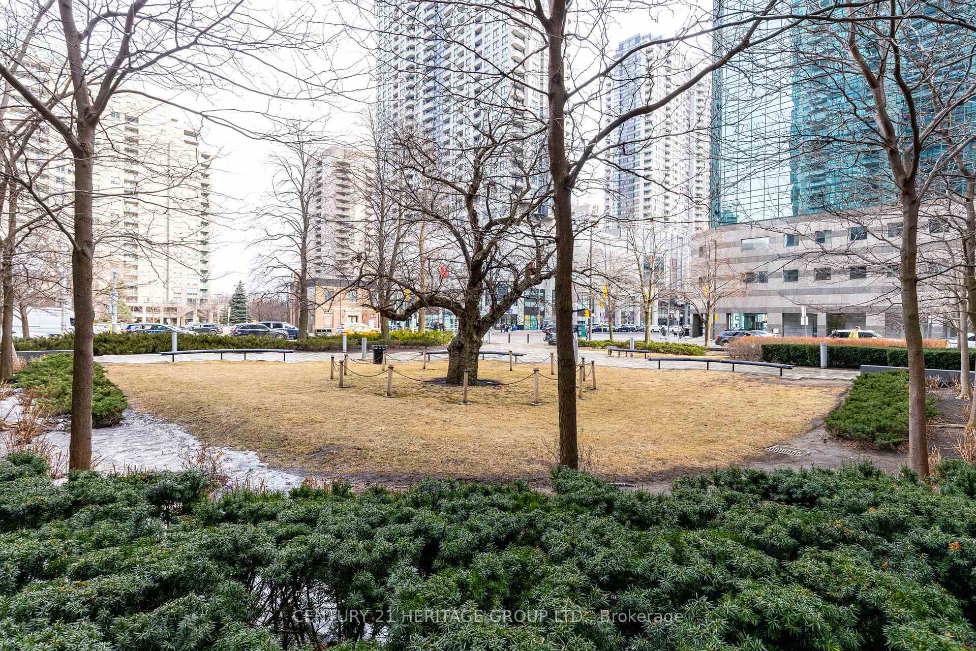 2 Bedrooms Condo at 5168 Yonge, Toronto For sale
