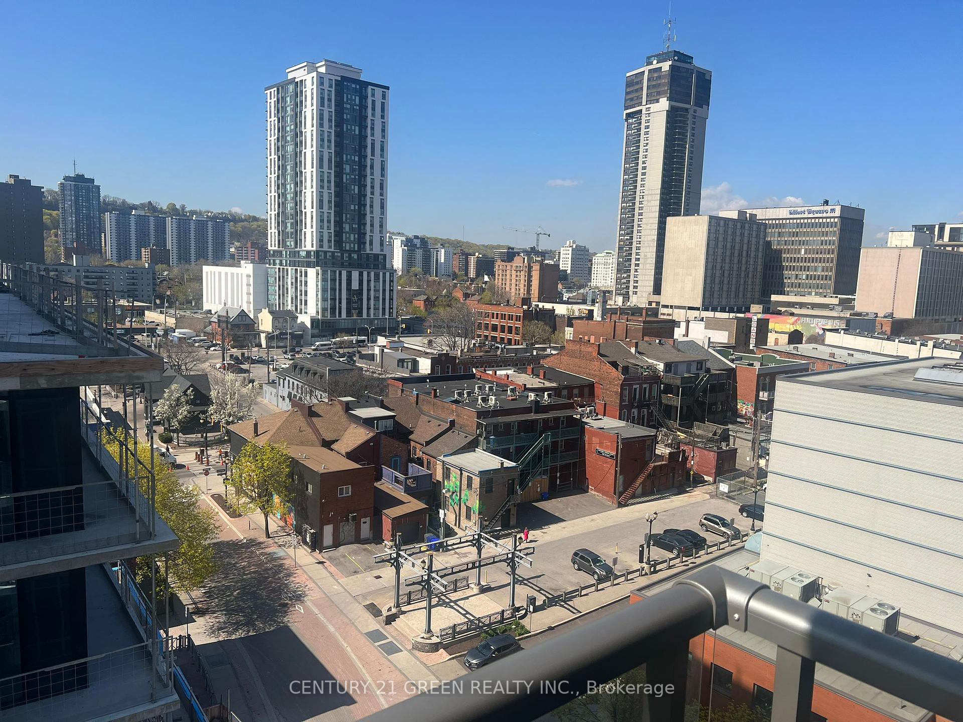 2 Bedrooms Condo at 212 King WIlliam,  Hamilton For sale