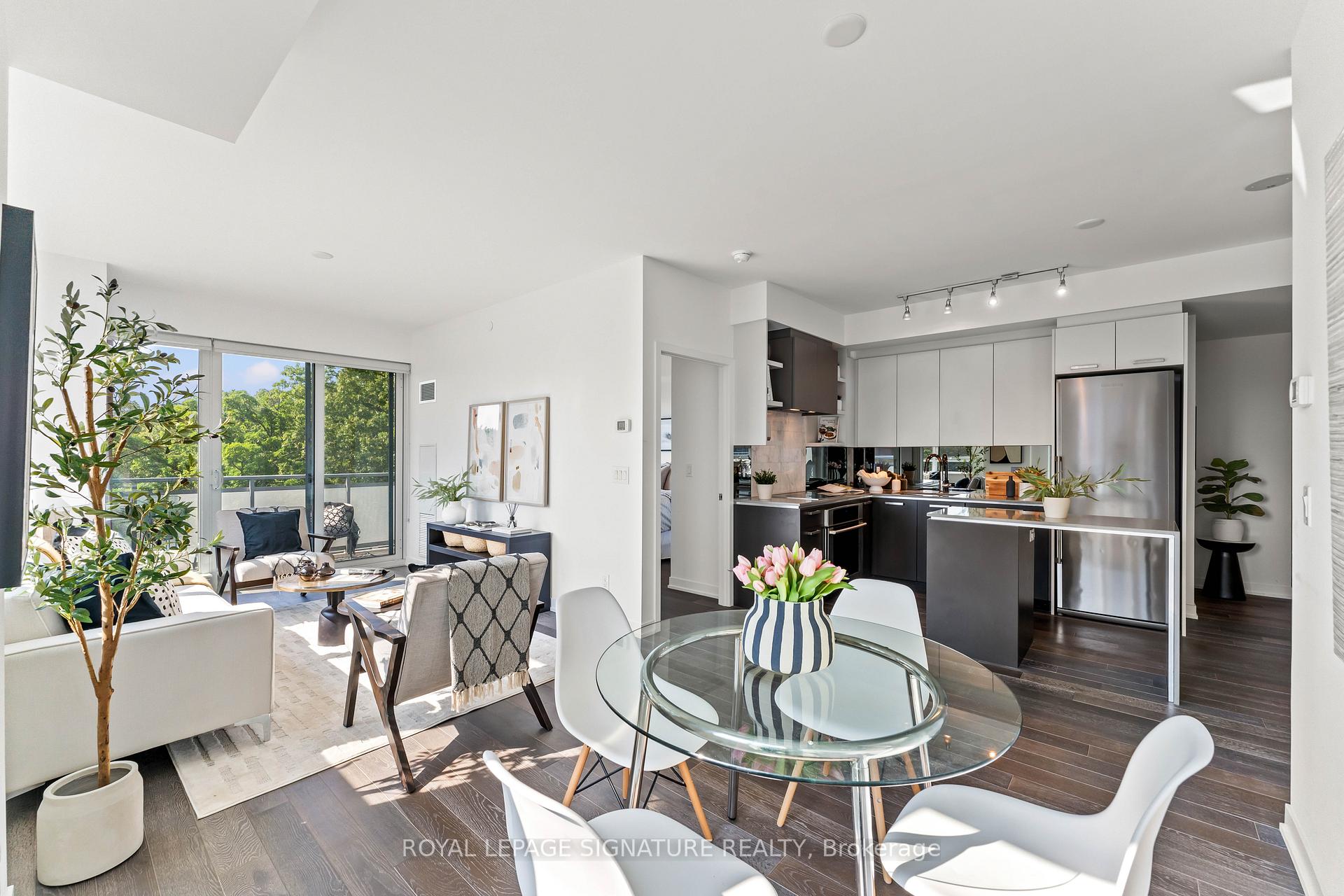 2 Bedrooms Condo at 1830 Bloor, Toronto For sale