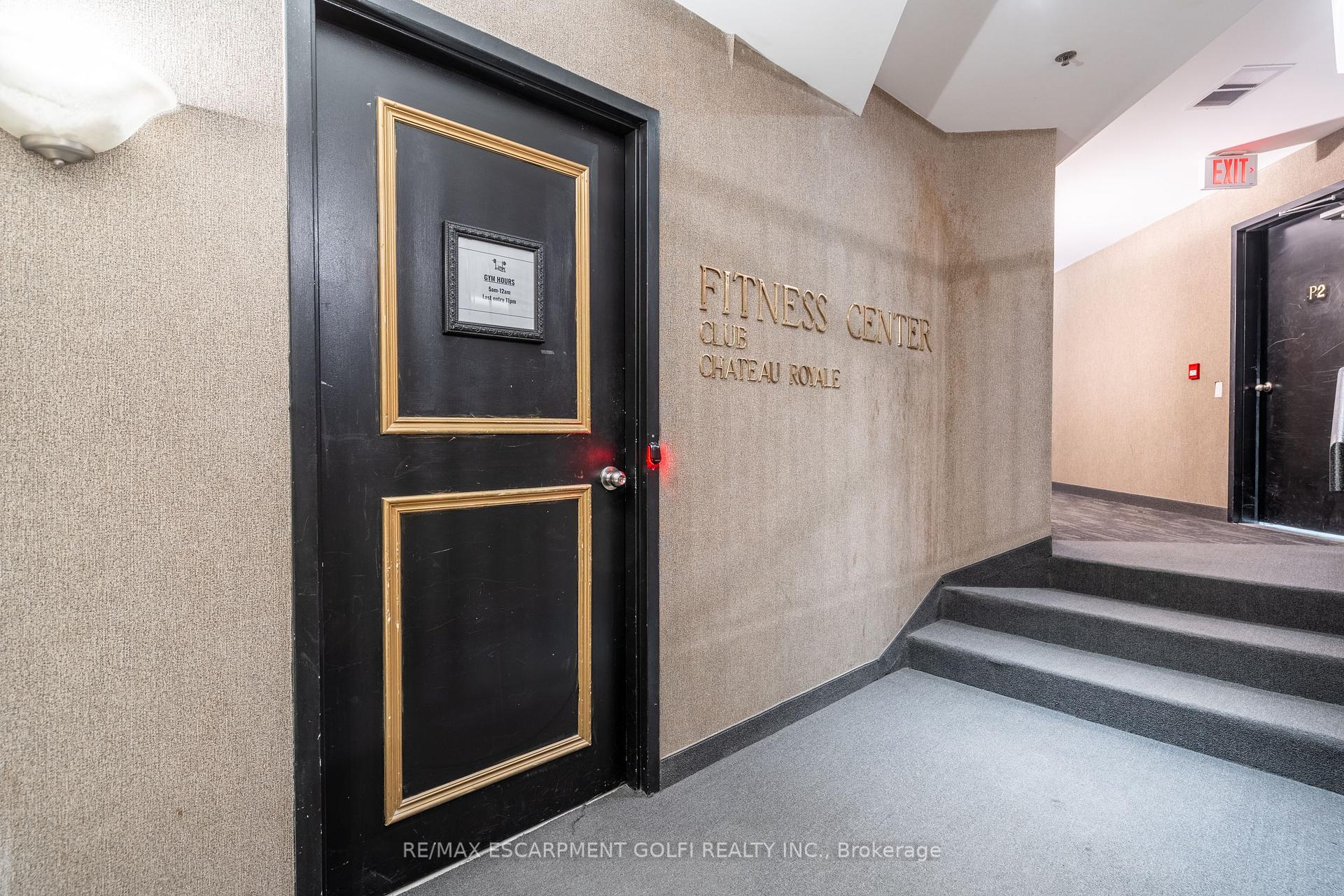 2 Bedrooms Condo at 135 James, Hamilton For sale