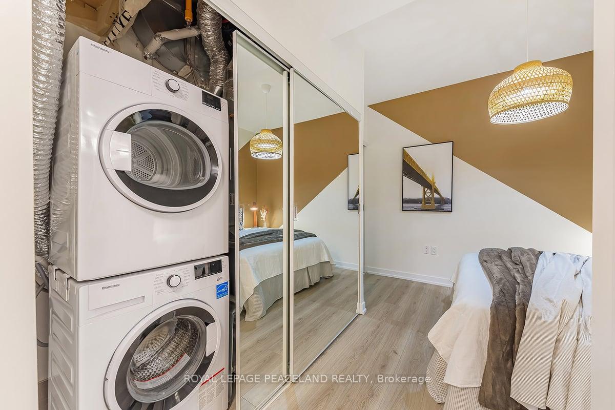 3 Bedrooms Condo at 266 Finch, Toronto For sale