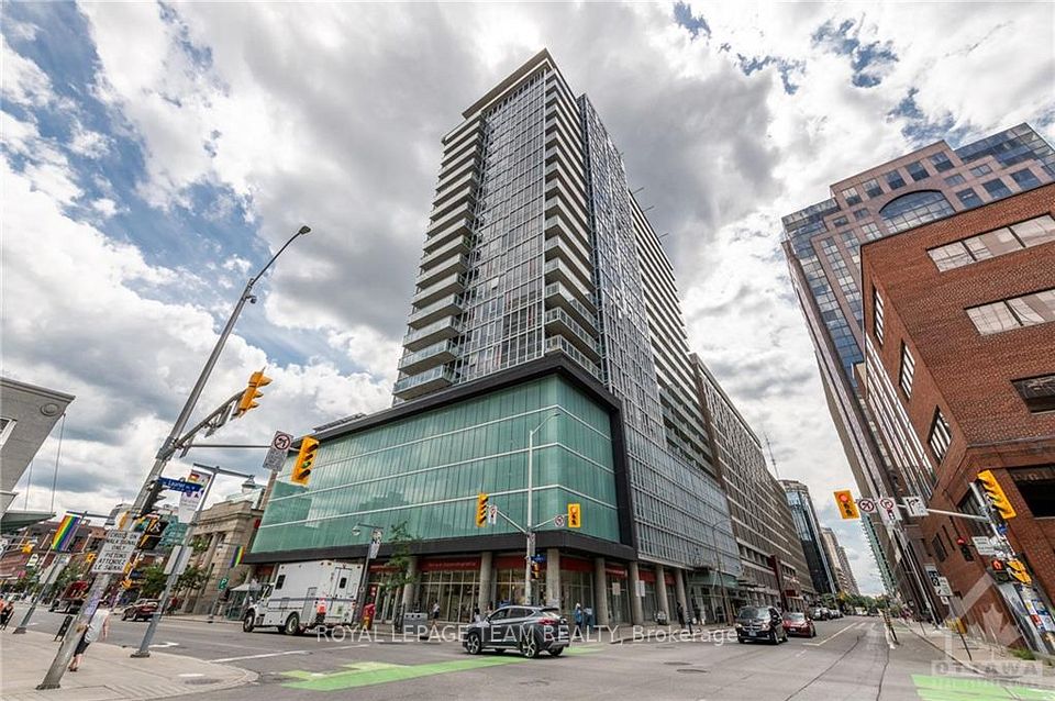 324 Laurier