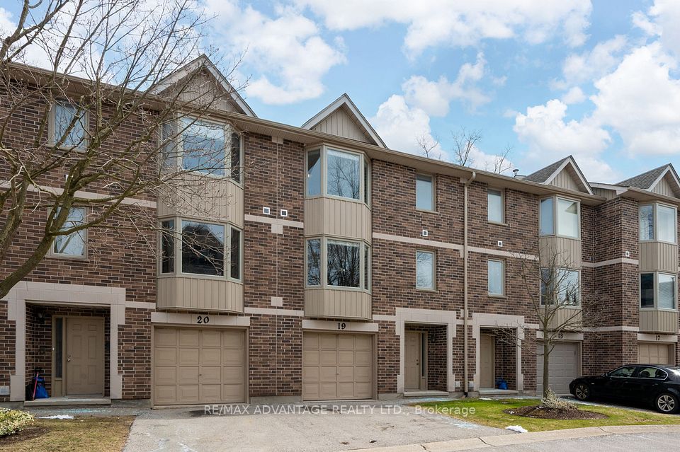 1548 Richmond
