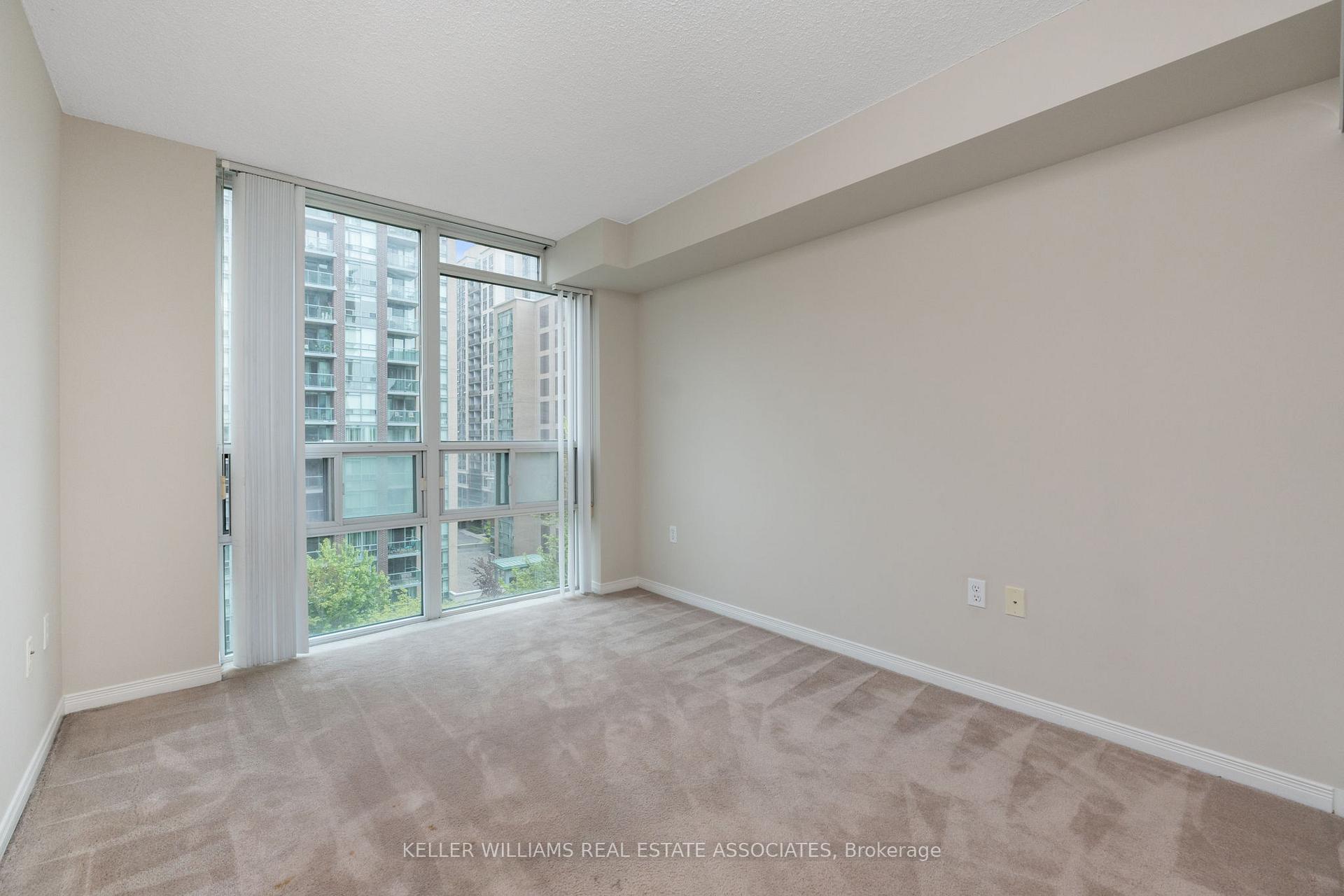 1 Bedroom Condo at 15 Michael Power, Toronto For sale