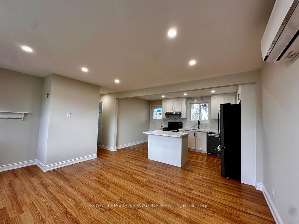 85 De La Salle Boulevard, Georgina, ON L0E 1L0