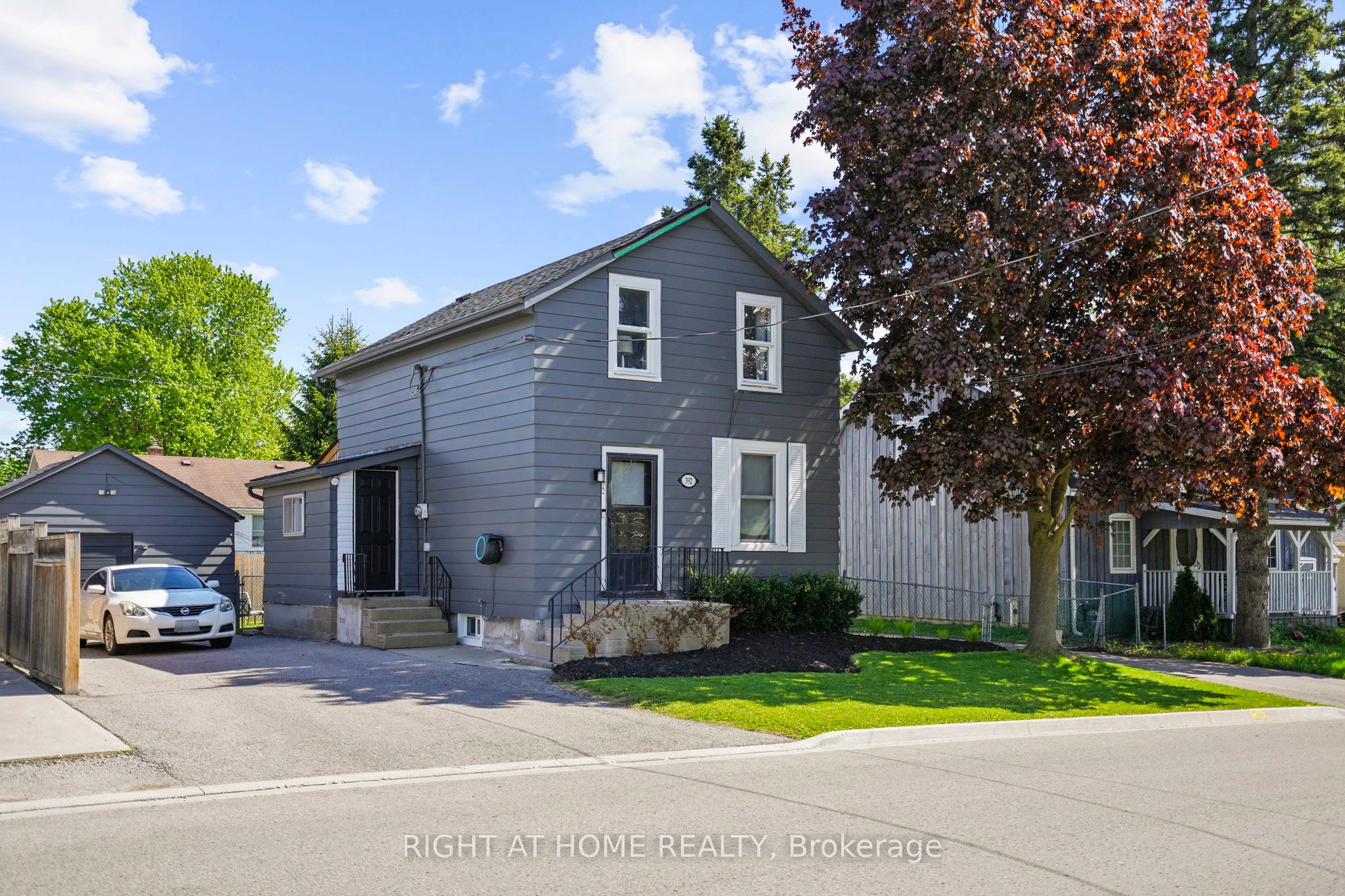 392 Stouffer Street