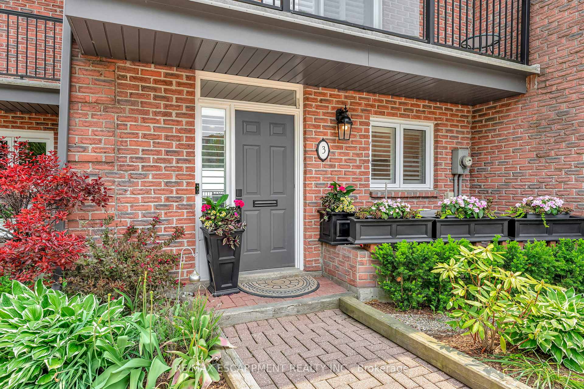 1 Bedroom Condo at 2136 Old Lakeshore, Burlington For sale