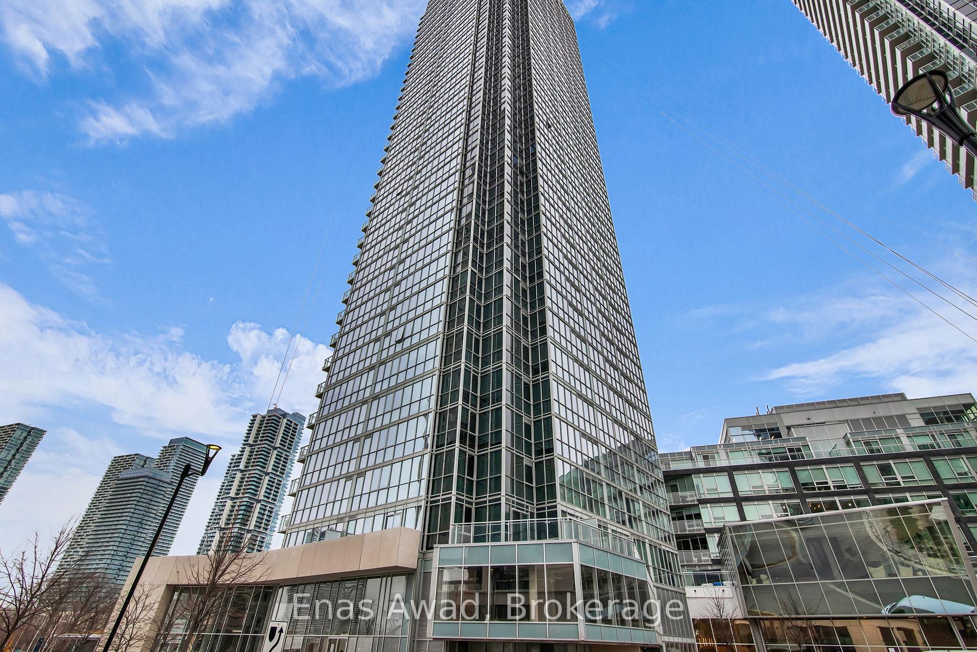 2 Bedrooms Condo at 2916 Highway 7,  Vaughan For sale