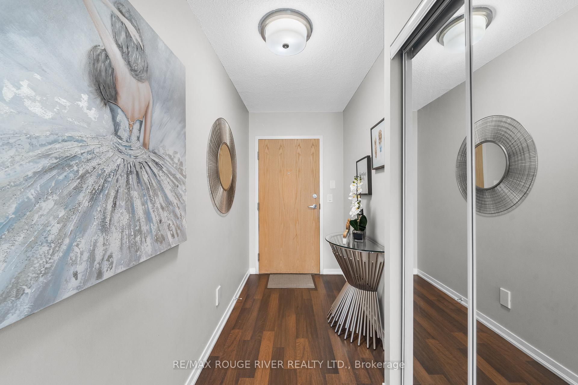 2 Bedrooms Condo at 38 Joe Shuster,  Toronto For sale