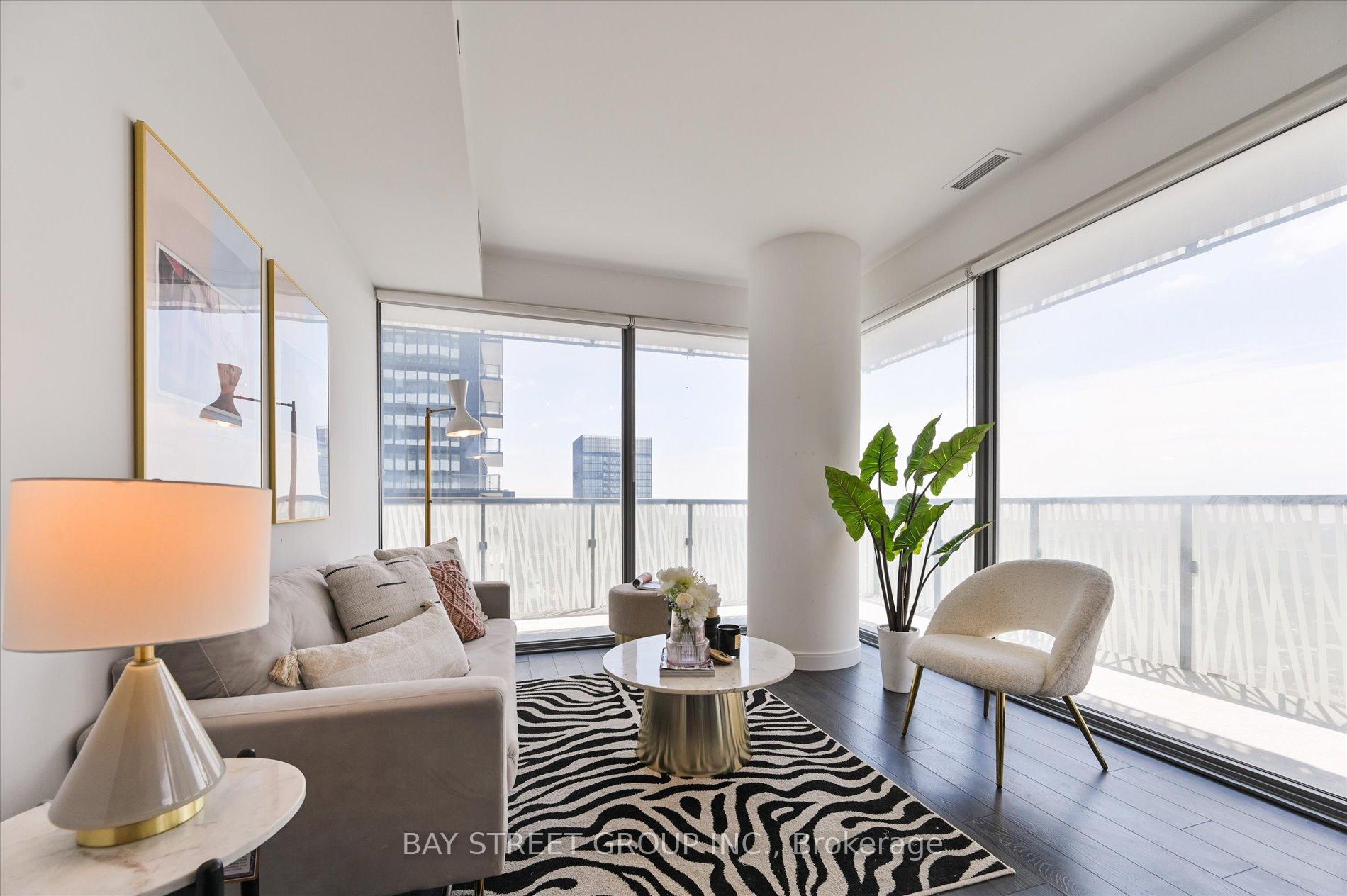 1 Bedroom Condo at 50 Charles, Toronto For sale