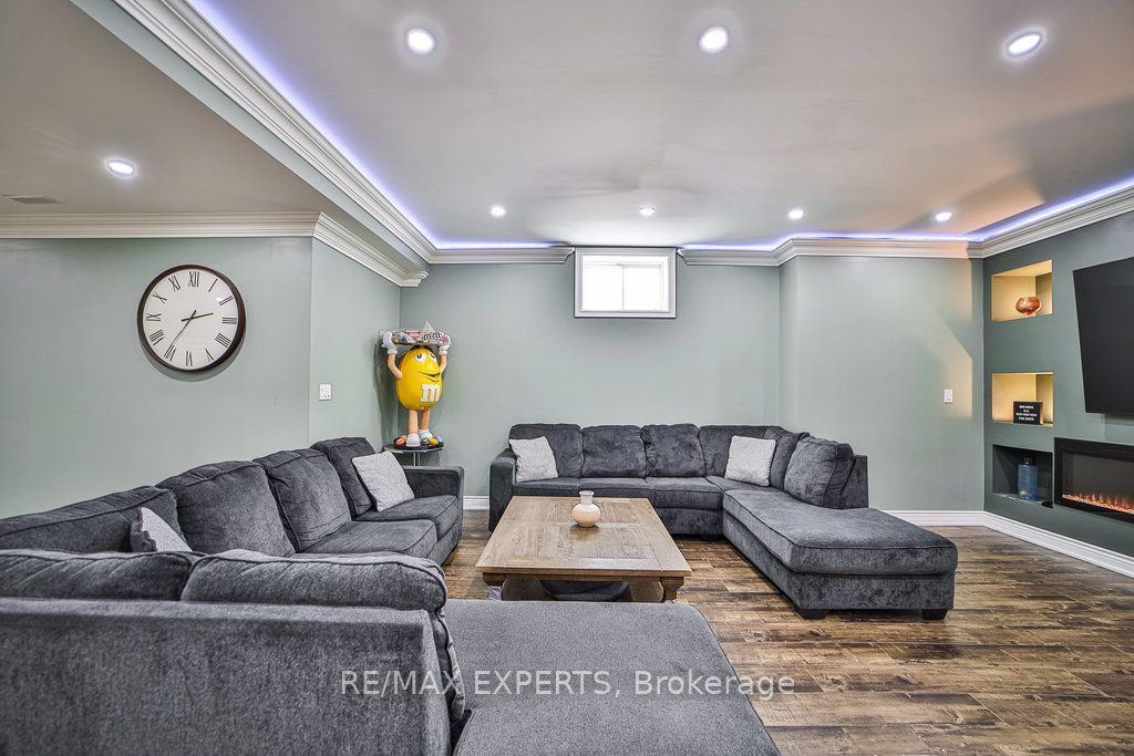 28 Pendergast Court
