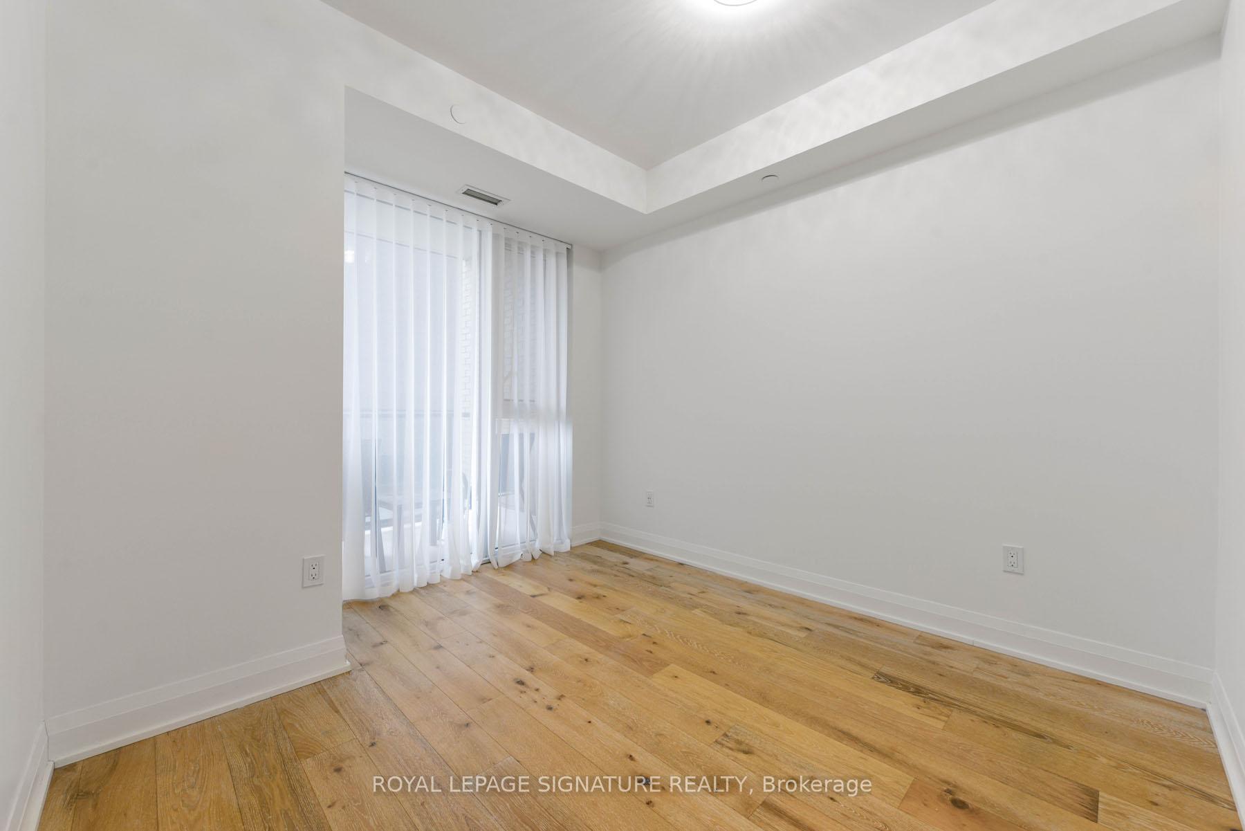 2 Bedrooms Condo at 293 The Kingsway, Toronto For sale