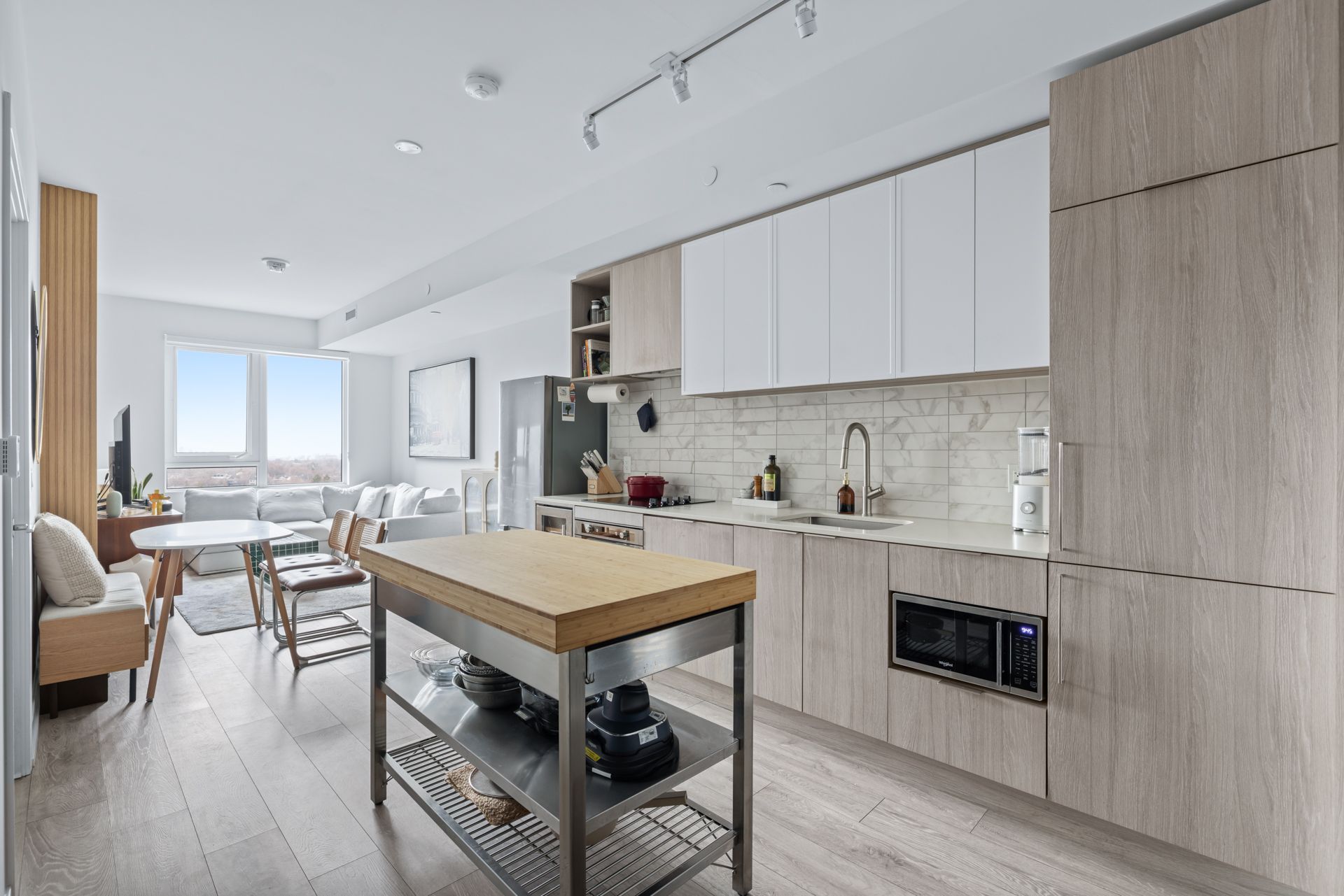 2020 Bathurst Street 1602