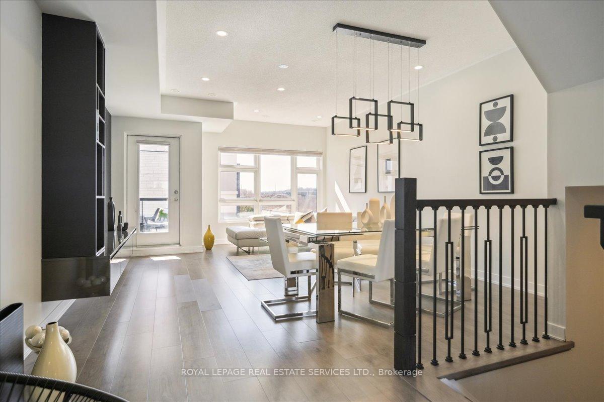 4 Bedrooms Condo at 1121 Cooke, Burlington For sale