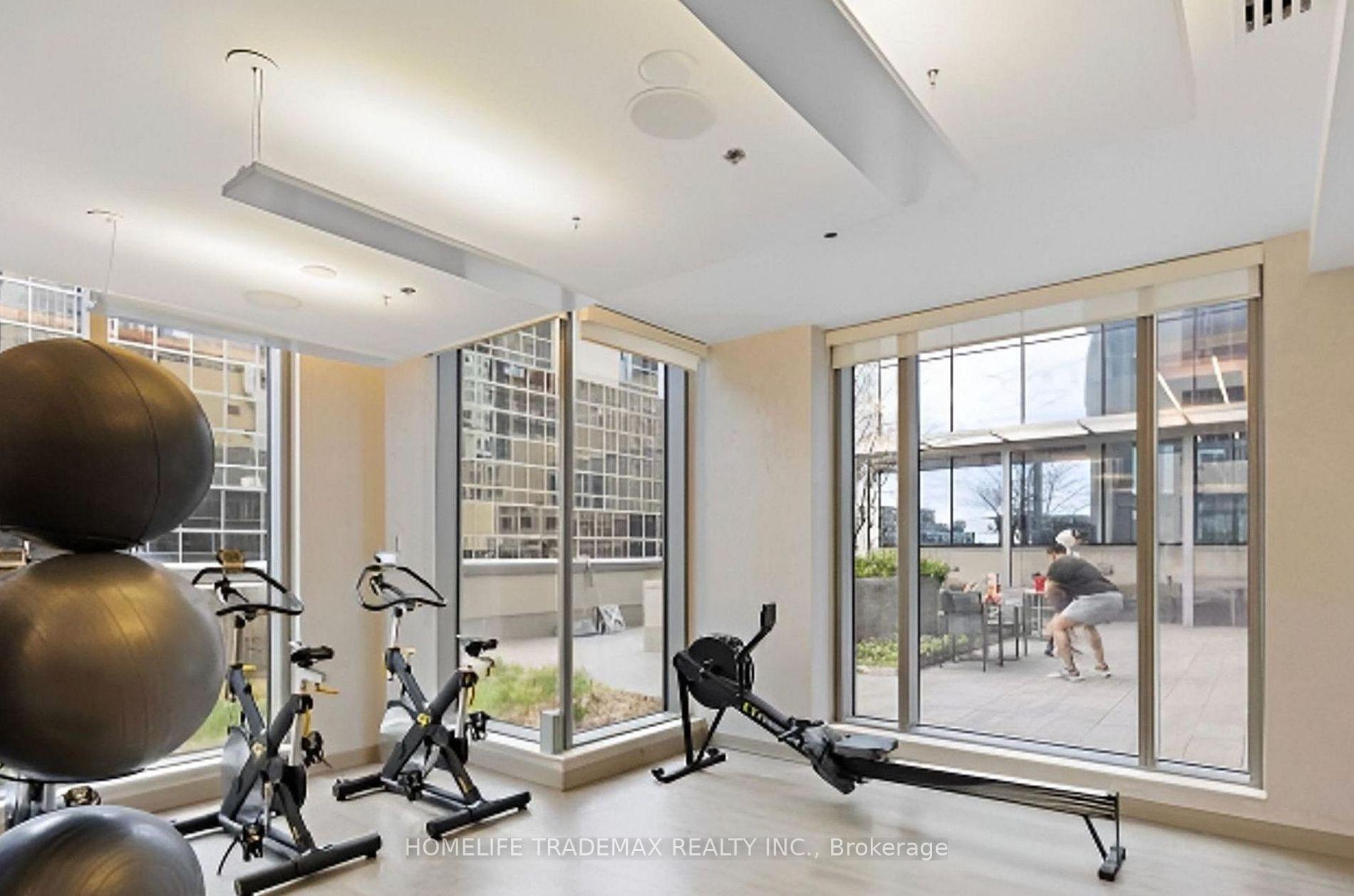 2 Bedrooms Condo at 88 Scott,  Toronto For sale