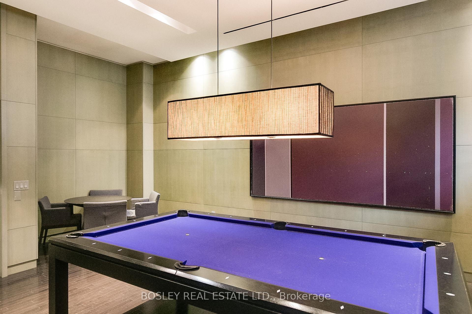 2 Bedrooms Condo at 770 Bay, Toronto For sale