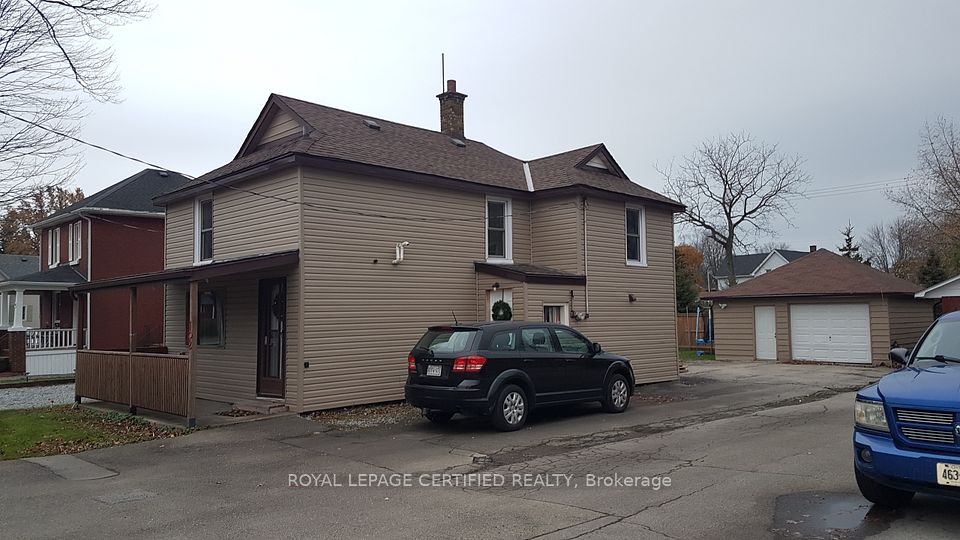 #Unit B - 102 Elm Street, Port Colborne, ON L3K 4N4