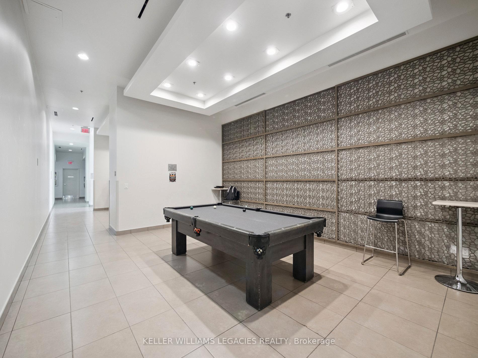 2 Bedrooms Condo at 29 Singer, Toronto For sale