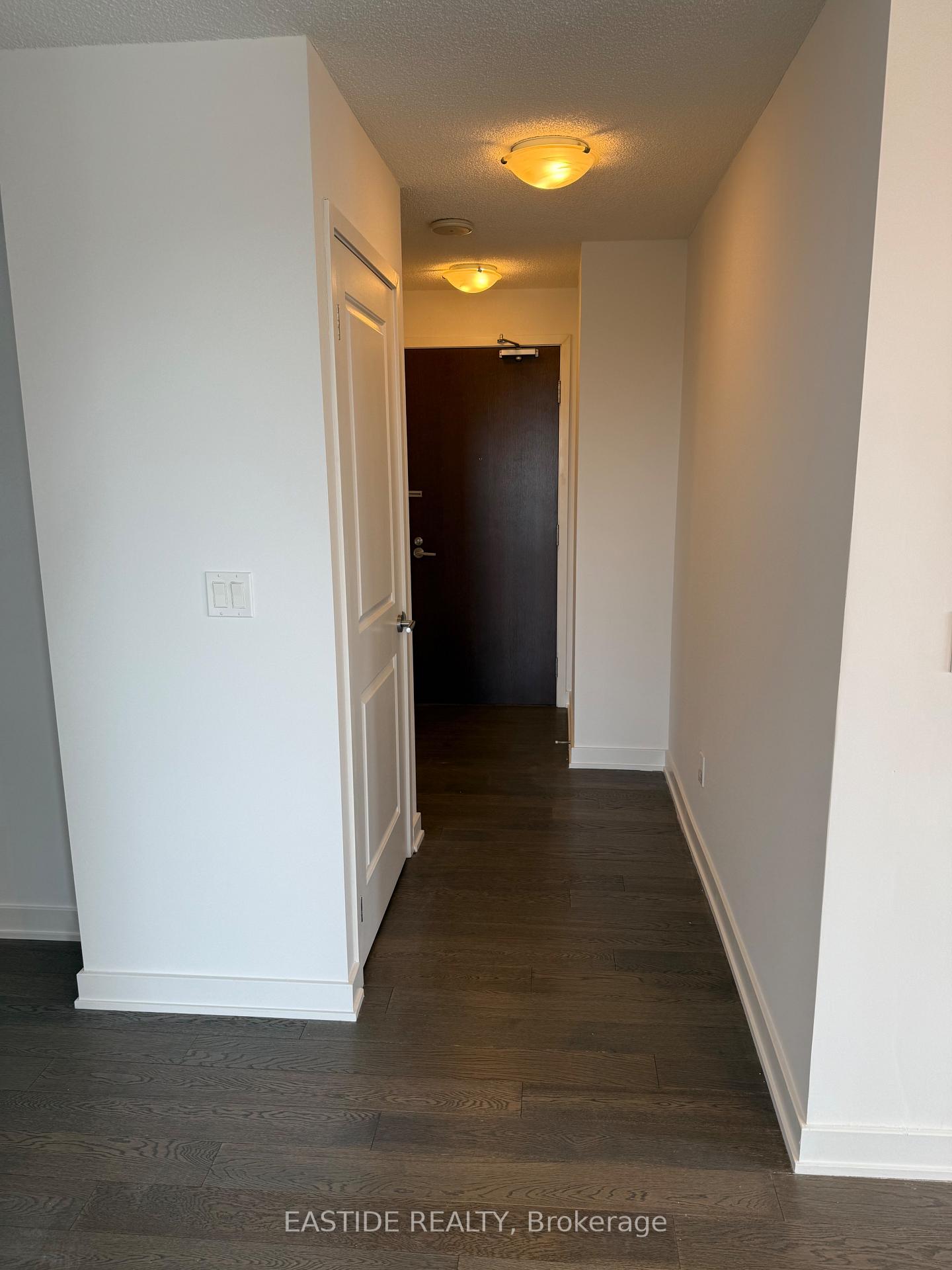 3 Bedrooms Condo at 185 Bonis, Toronto For sale