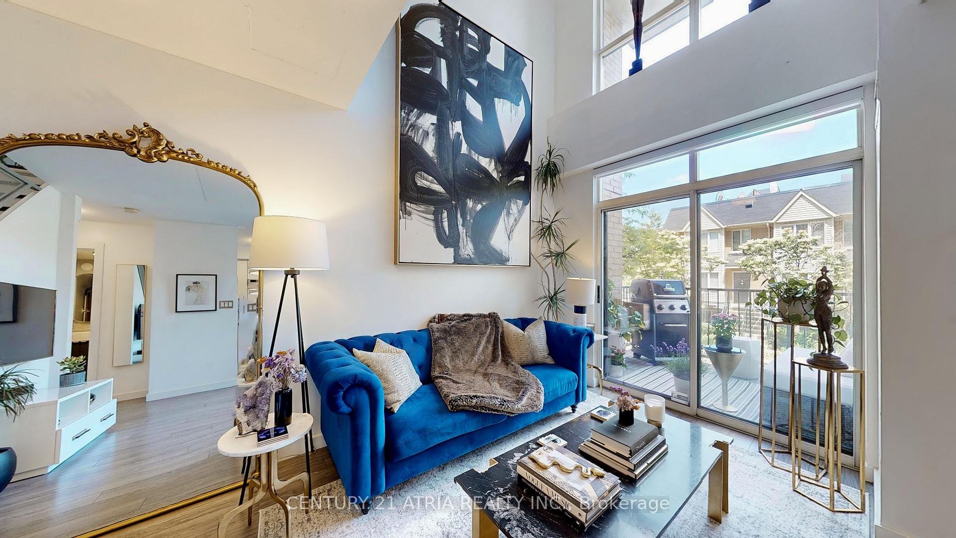 2 Bedrooms Condo at 800 King, Toronto For sale