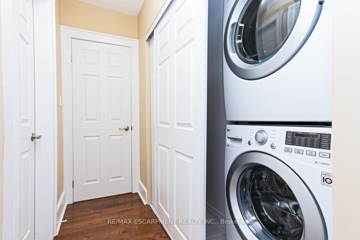 1 Bedroom Condo at 362 John, Hamilton For sale
