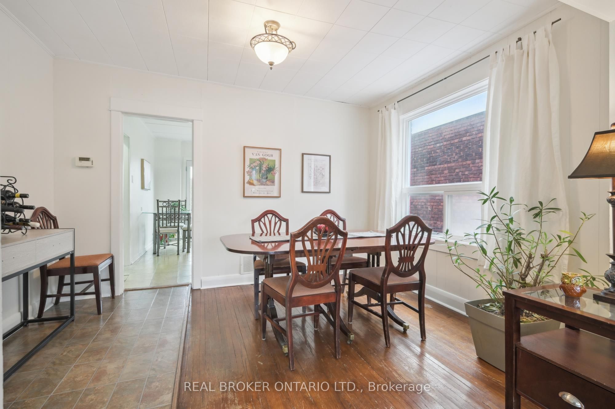 105 Wiley Avenue