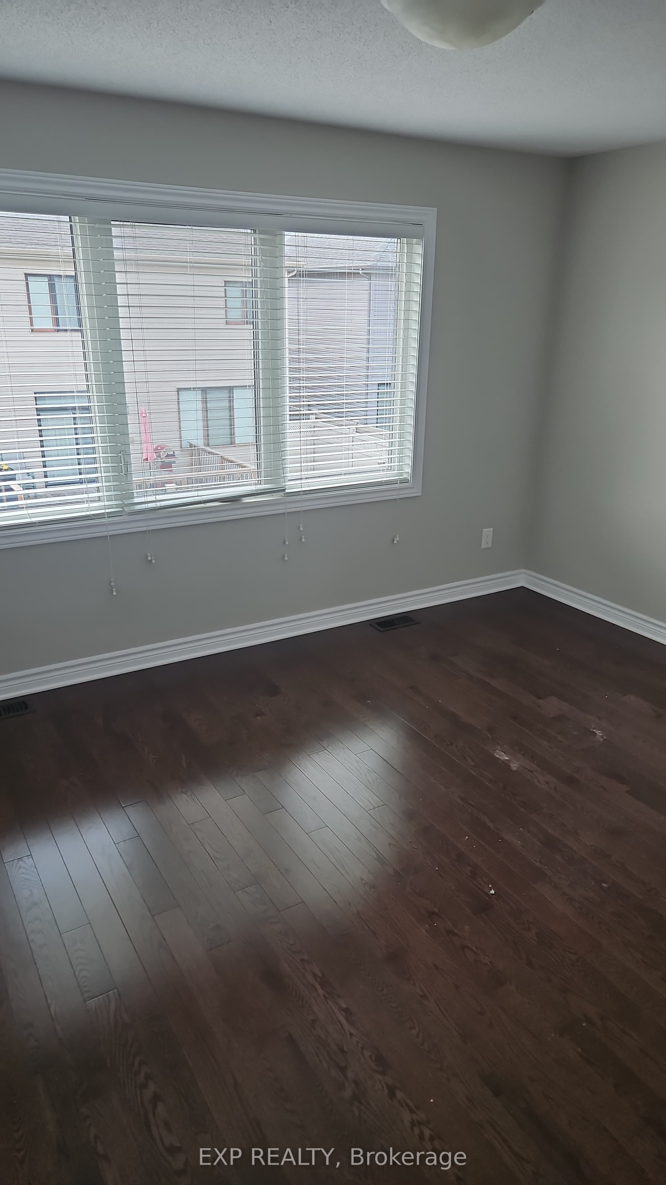 Listing picture