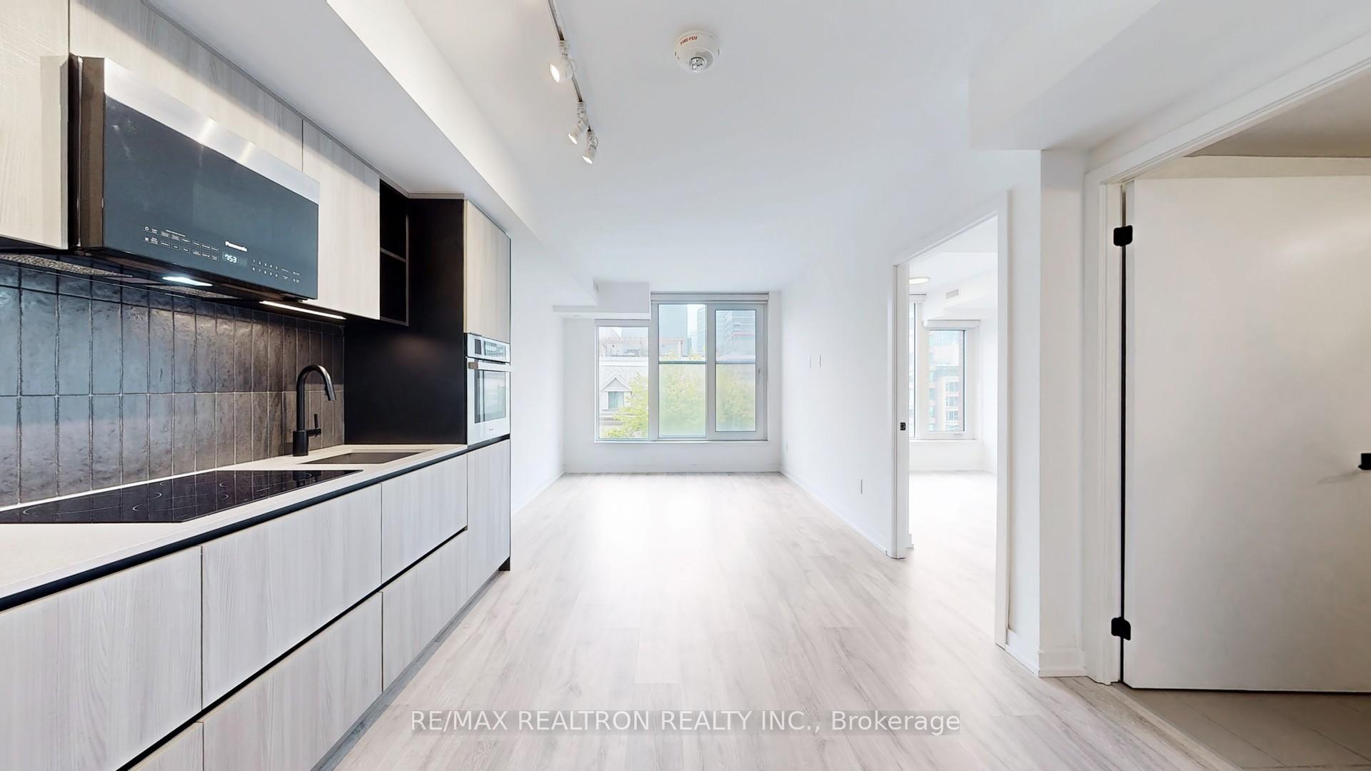 1 Bedroom Condo at 2 Augusta, Toronto For sale