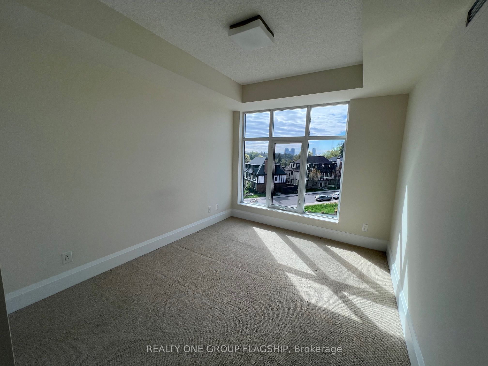 1 Old Mill Drive, #517