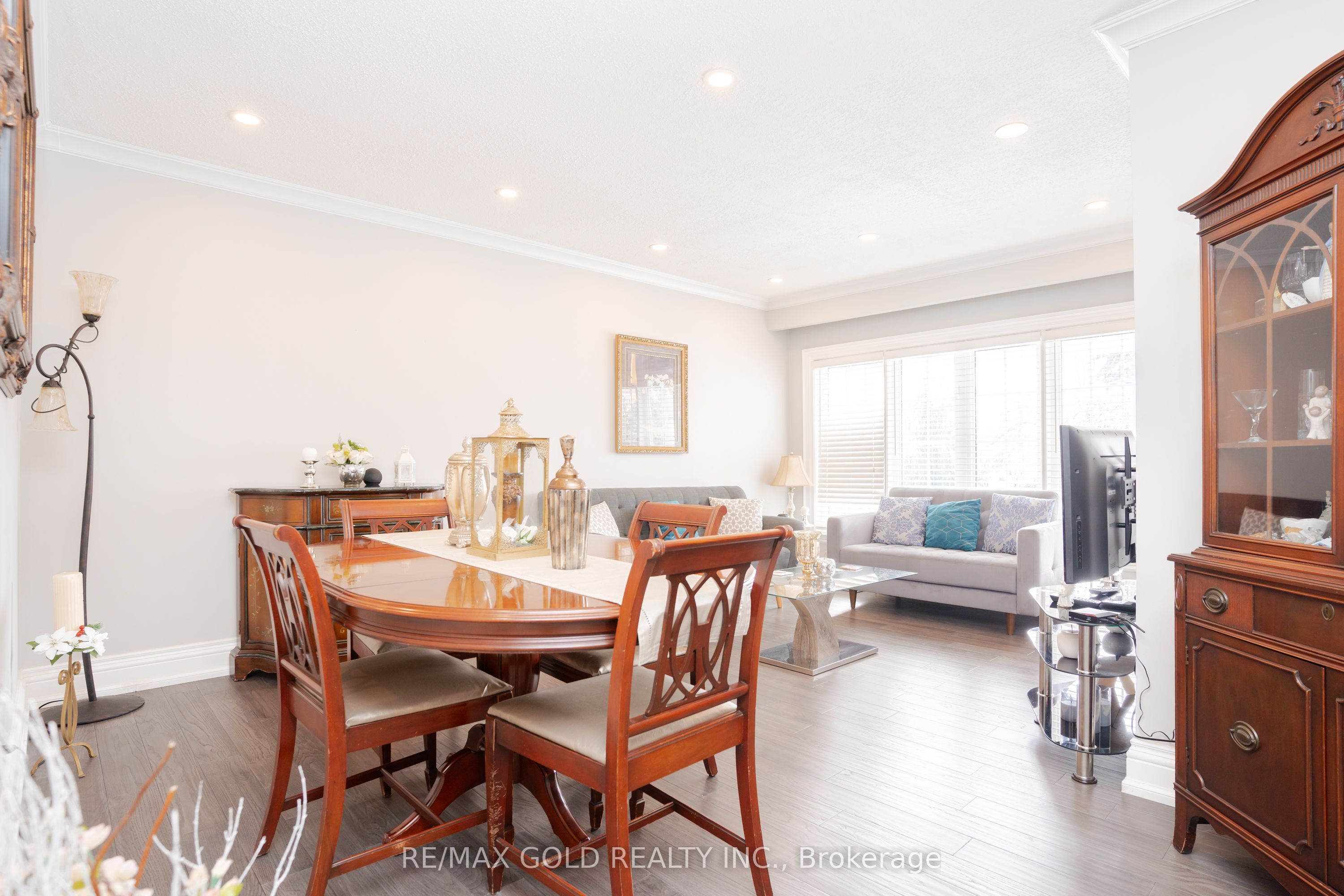 15 Castlemore Drive