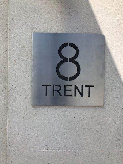 8 Trent Avenue
