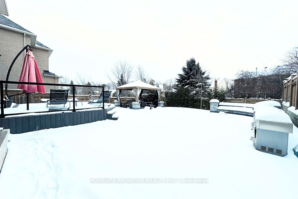 https://trreb-image.ampre.ca/gT-B3psfFjyIzeek_ofxmYcz6gYxer0TjoXG2NXyMS8/rs:fit:960:960/wm:.5:so:0:50:.4/wmsh:10/wmt:PHNwYW4gZm9yZWdyb3VuZD0nd2hpdGUnIGZvbnQ9JzY4Jz5IT01FTElGRSBGUk9OVElFUiBSRUFMVFkgSU5DLiwgQnJva2VyYWdlPC9zcGFuPg/cb:20250210193618/L3RycmViL2xpc3RpbmdzLzQwLzU4LzA1LzYwL3AvM2IyMWIwNTUtNTFiNi00MWVlLTk0OTEtZWU4NDQyYTNhOGU2LmpwZw.jpg