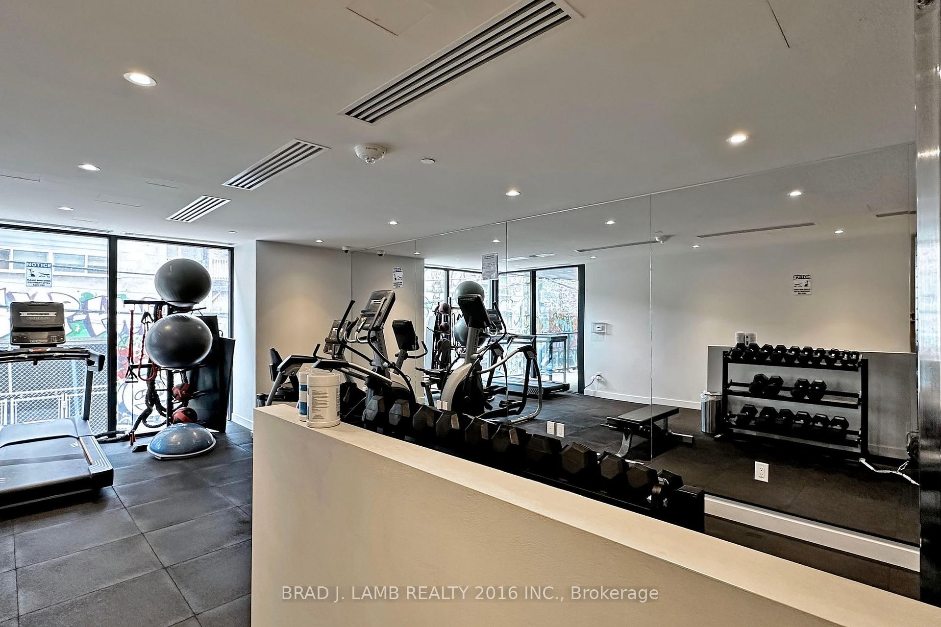 2 Bedrooms Condo at 458 Richmond, Toronto For sale