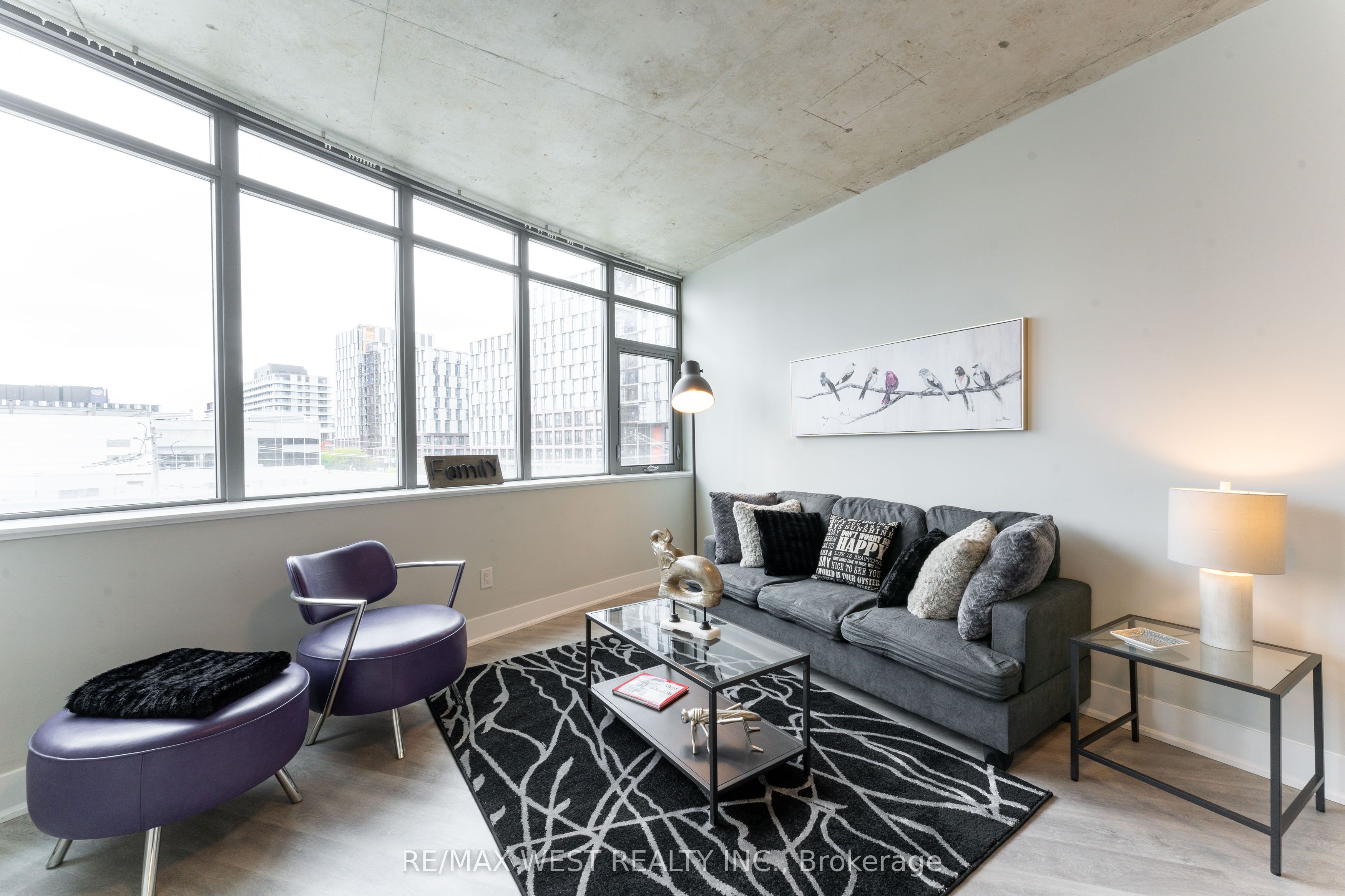 90 Trinity Street, #303