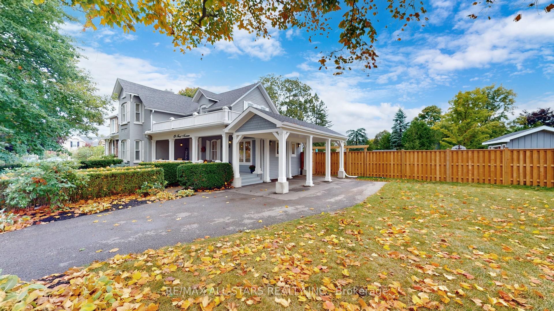 19 First Avenue, Uxbridge, ON L9P 1M4