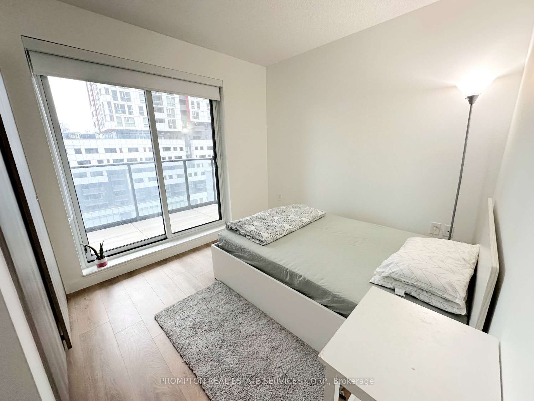 38 Widmer Street, #1111