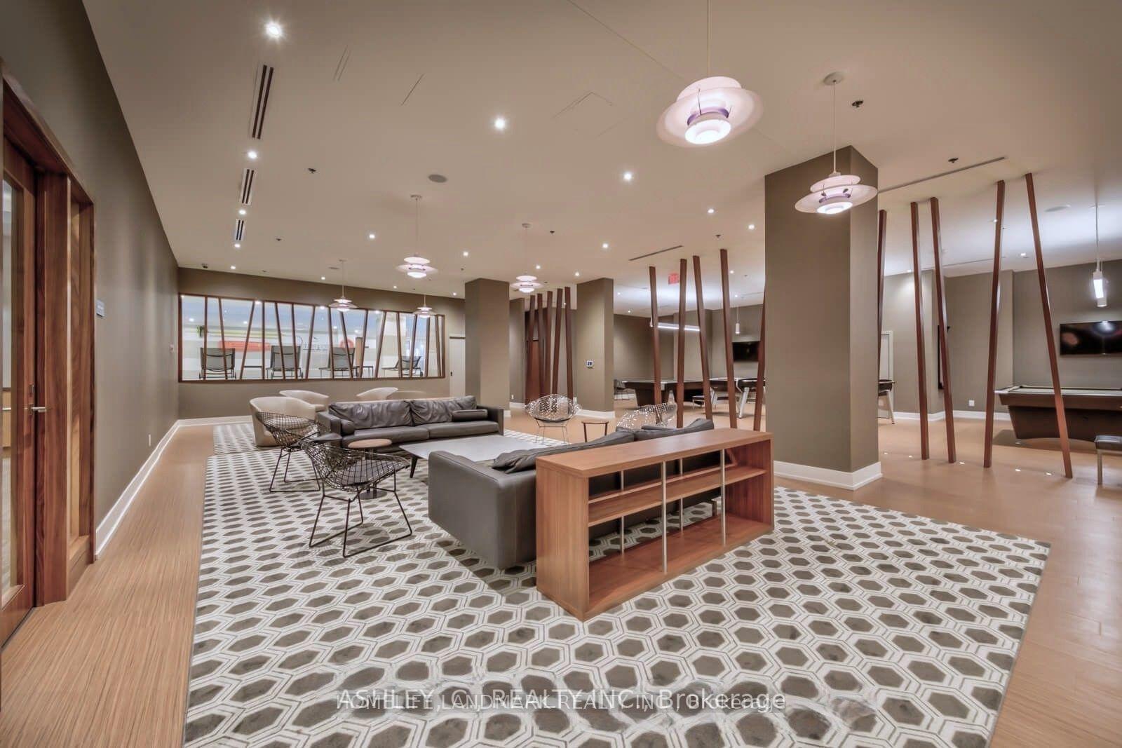 1 Bedroom Condo at 99 Foxbar,  Toronto For sale