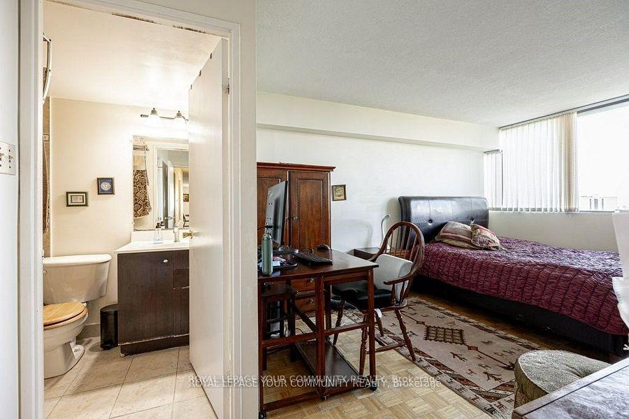4 Bedrooms Condo at 133 Torresdale, Toronto For sale