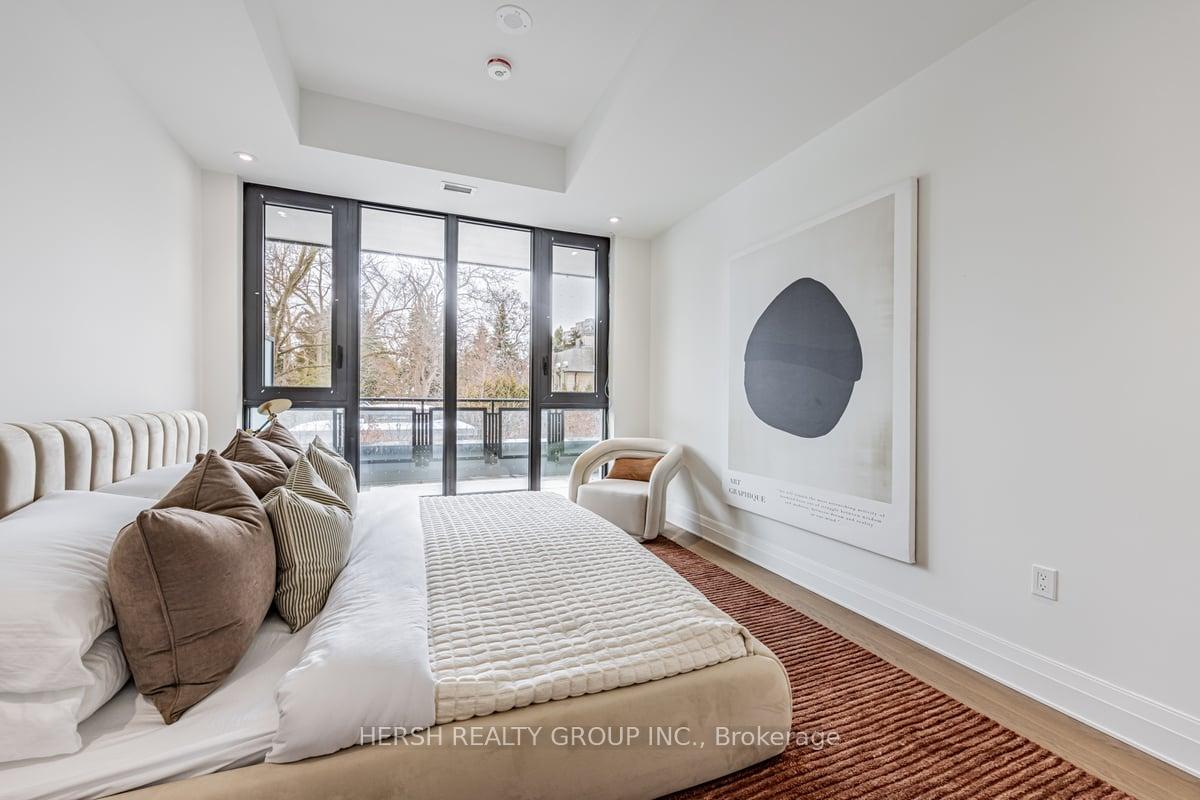 2 Bedrooms Condo at 2 Forest Hill,  Toronto For sale