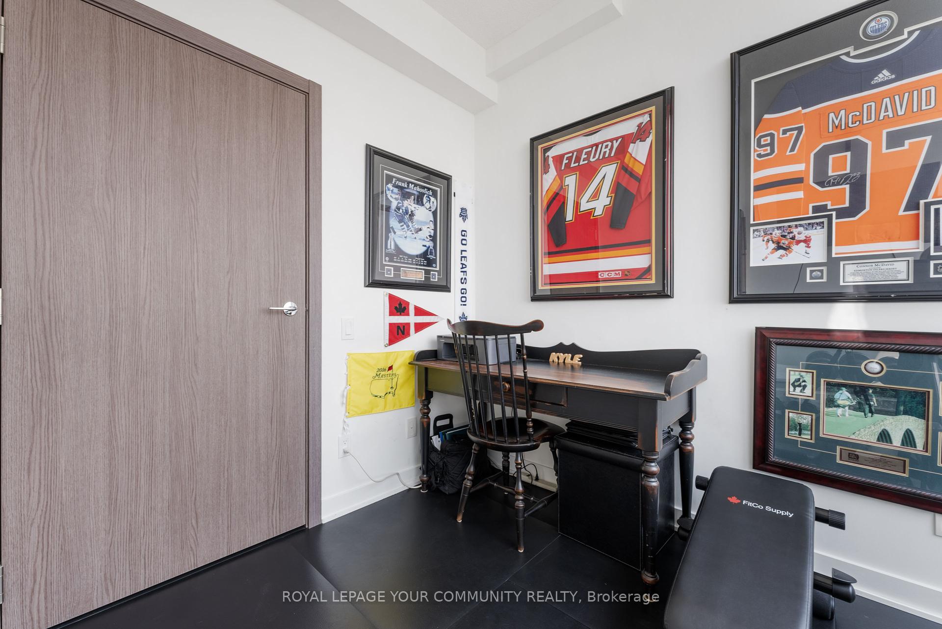 3 Bedrooms Condo at 17 Bathurst, Toronto For sale