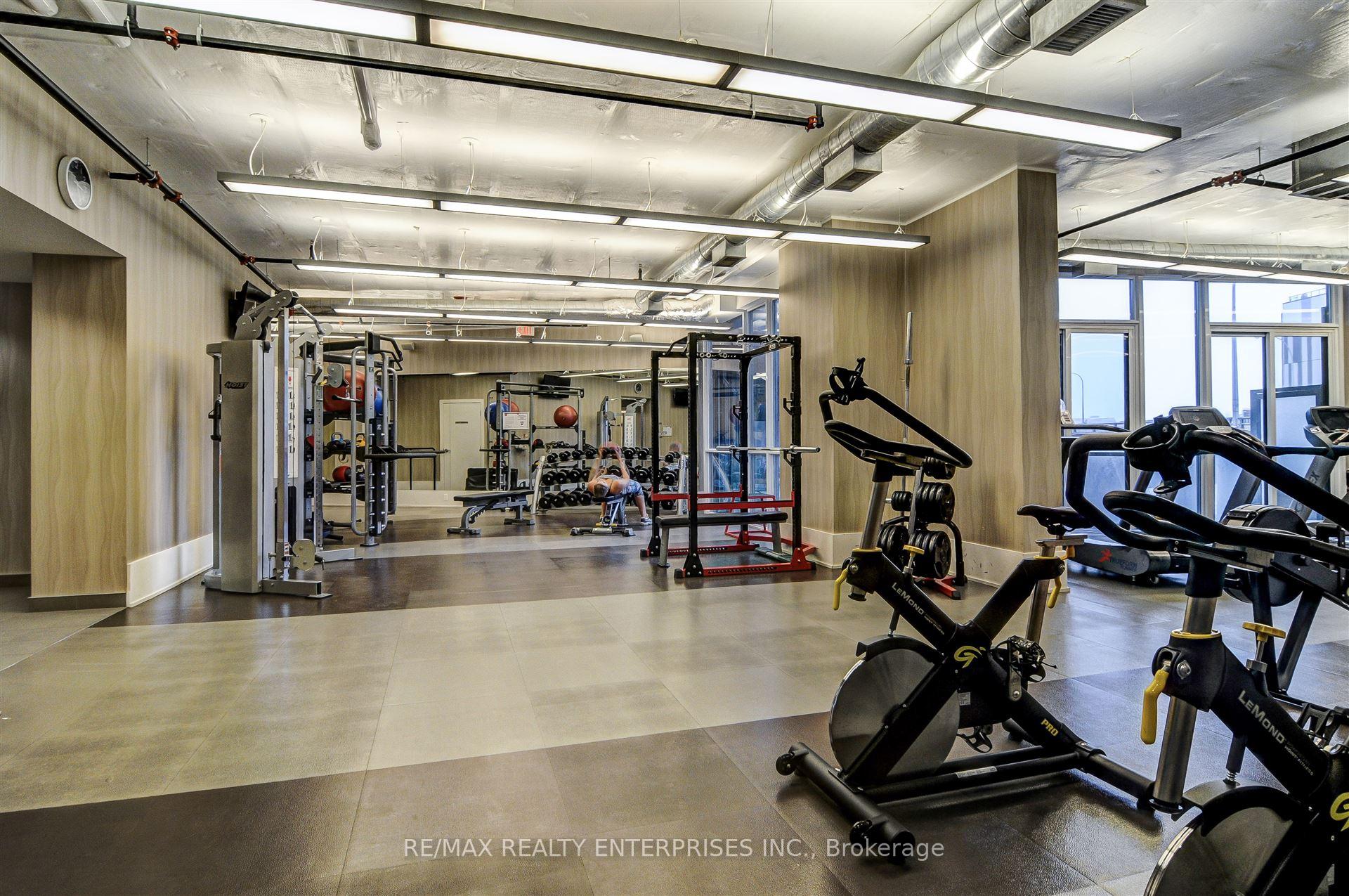 2 Bedrooms Condo at 20 Bruyeres, Toronto For sale