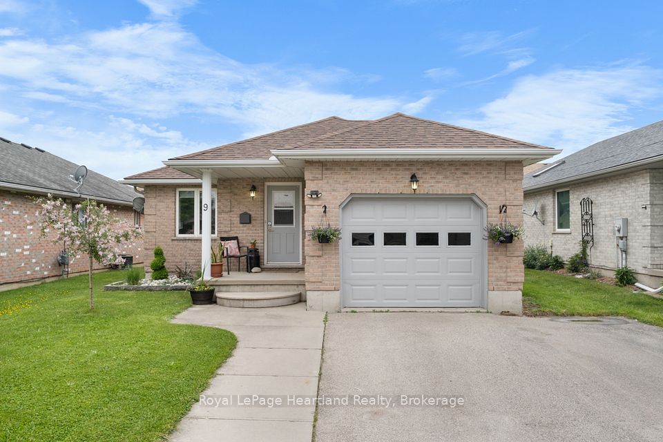 9 Parkhaven Crescent