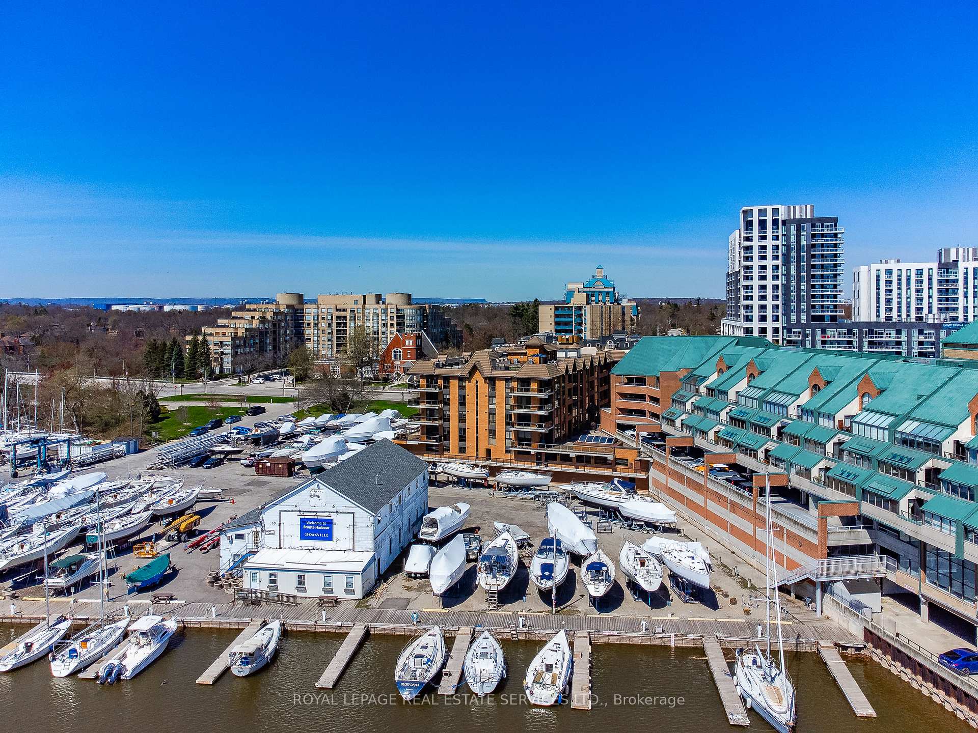 2 Bedrooms Condo at 102 Bronte,  Oakville For sale