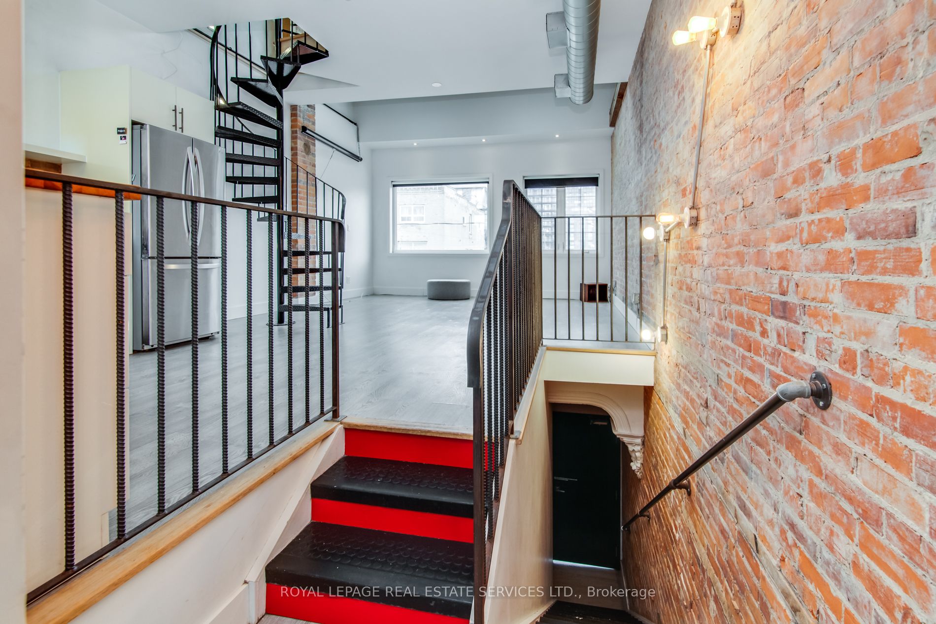 53 Gladstone Avenue, #2