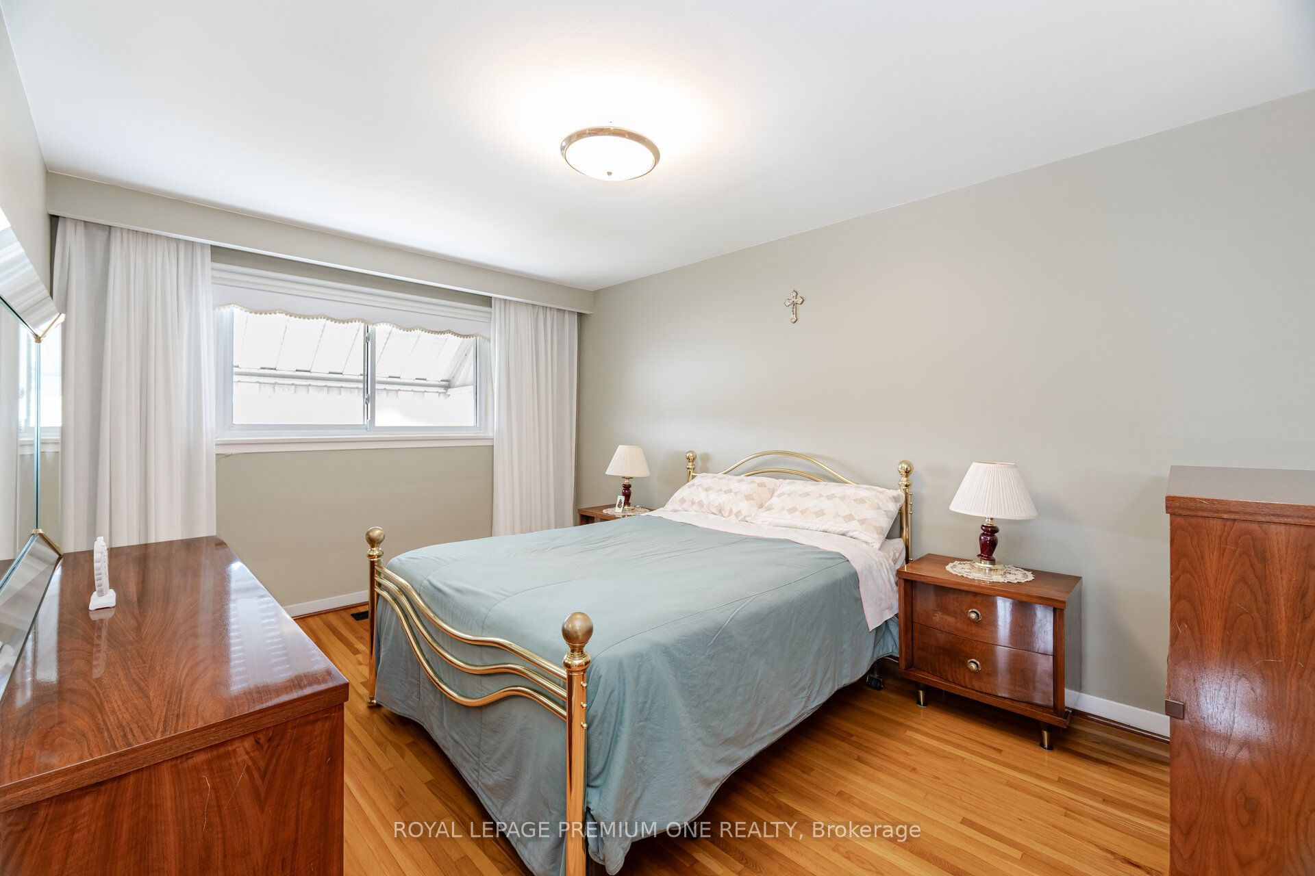 128 Hullmar Drive
