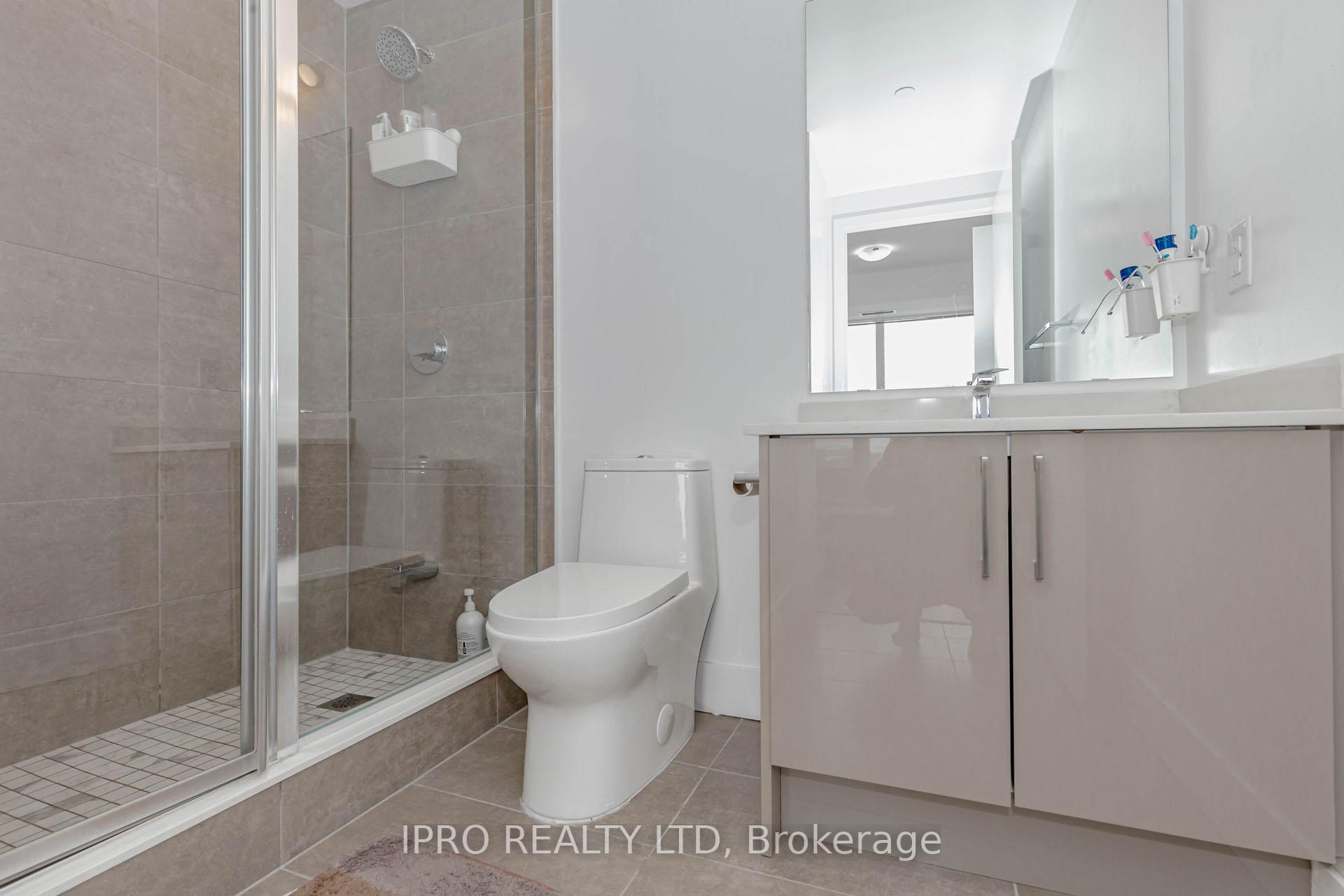 2 Bedrooms Condo at 2450 OLD BRONTE, Oakville For sale