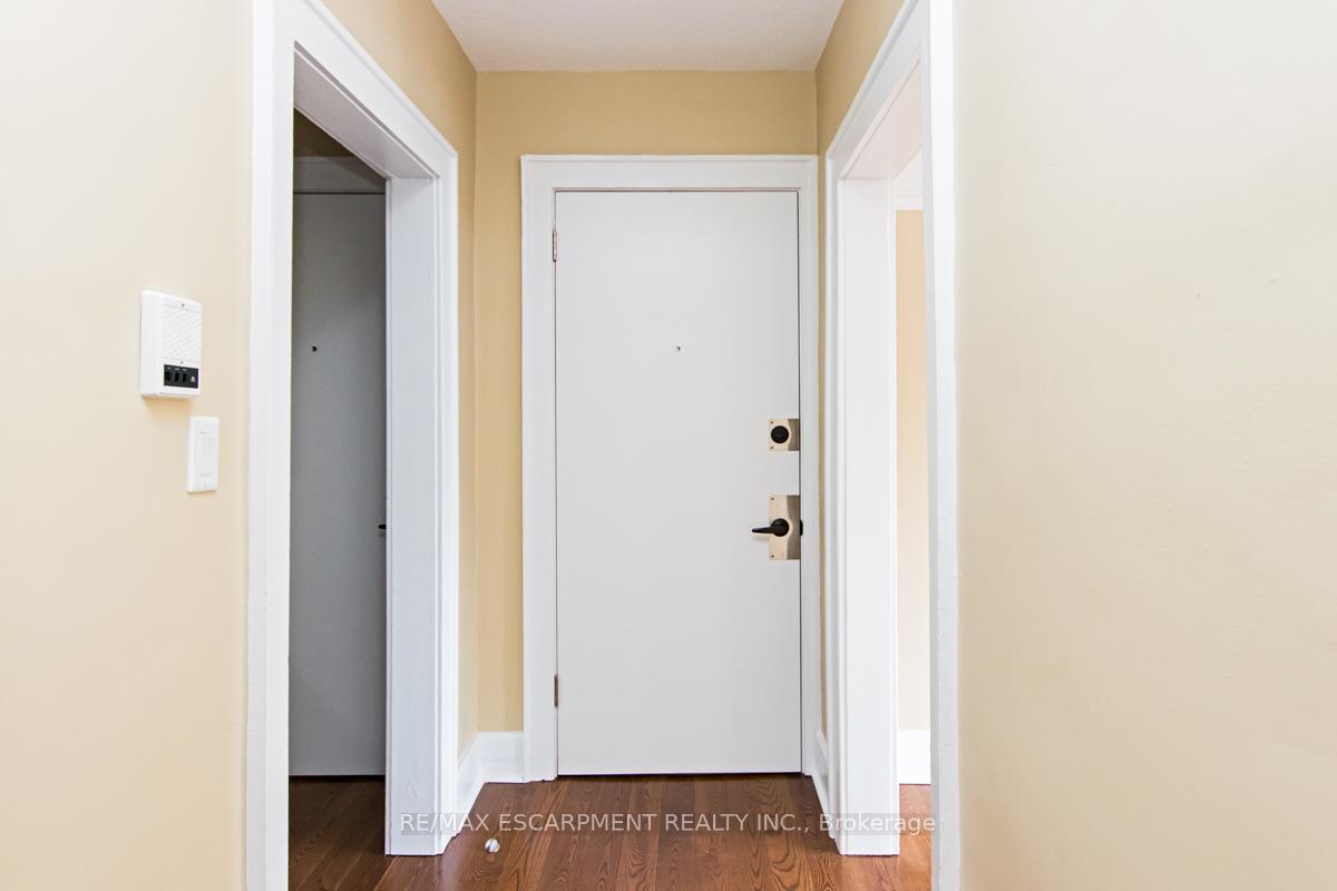 1 Bedroom Condo at 362 John, Hamilton For sale