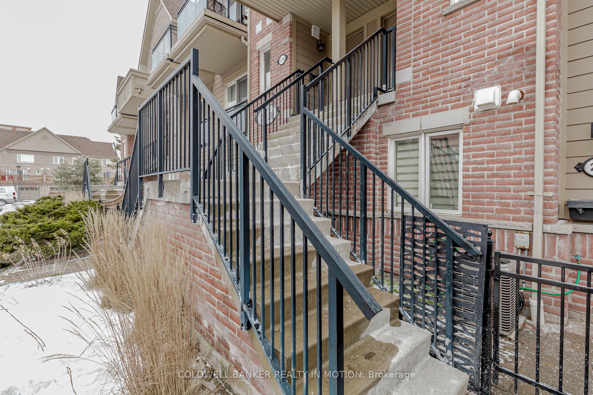 2 Bedrooms Condo at 4975 Southampton, Mississauga For sale